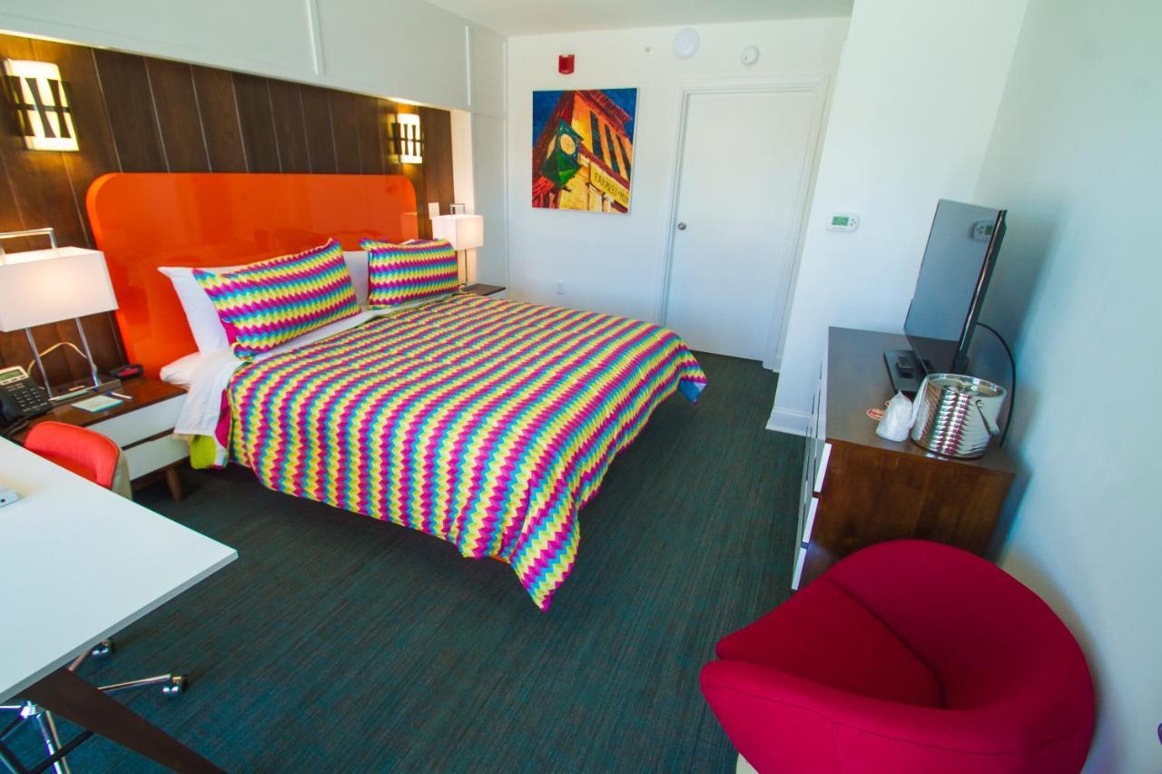 Mother Earth Motor Lodge Кинстон Экстерьер фото